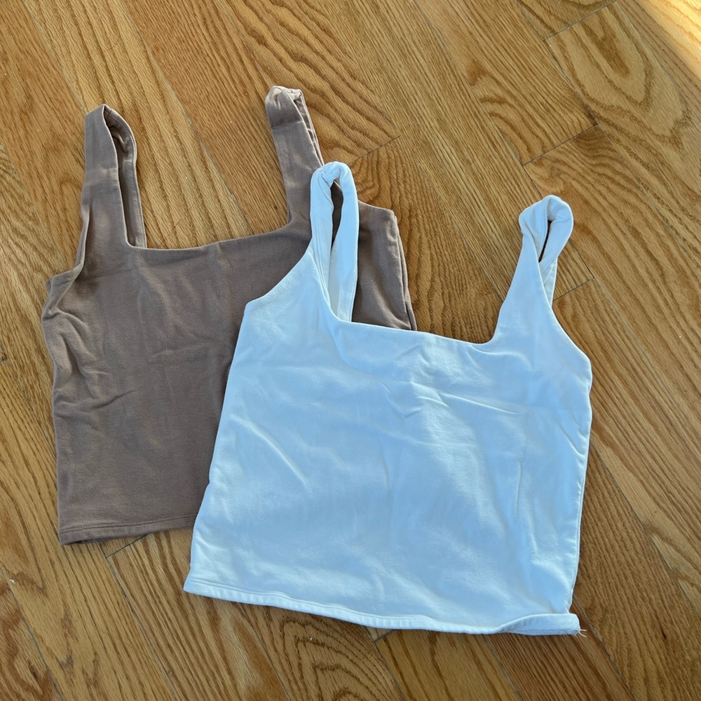 Bundle of 2 Abercrombie & Fitch 90s Square Neck Seamless Tank Tops (S)